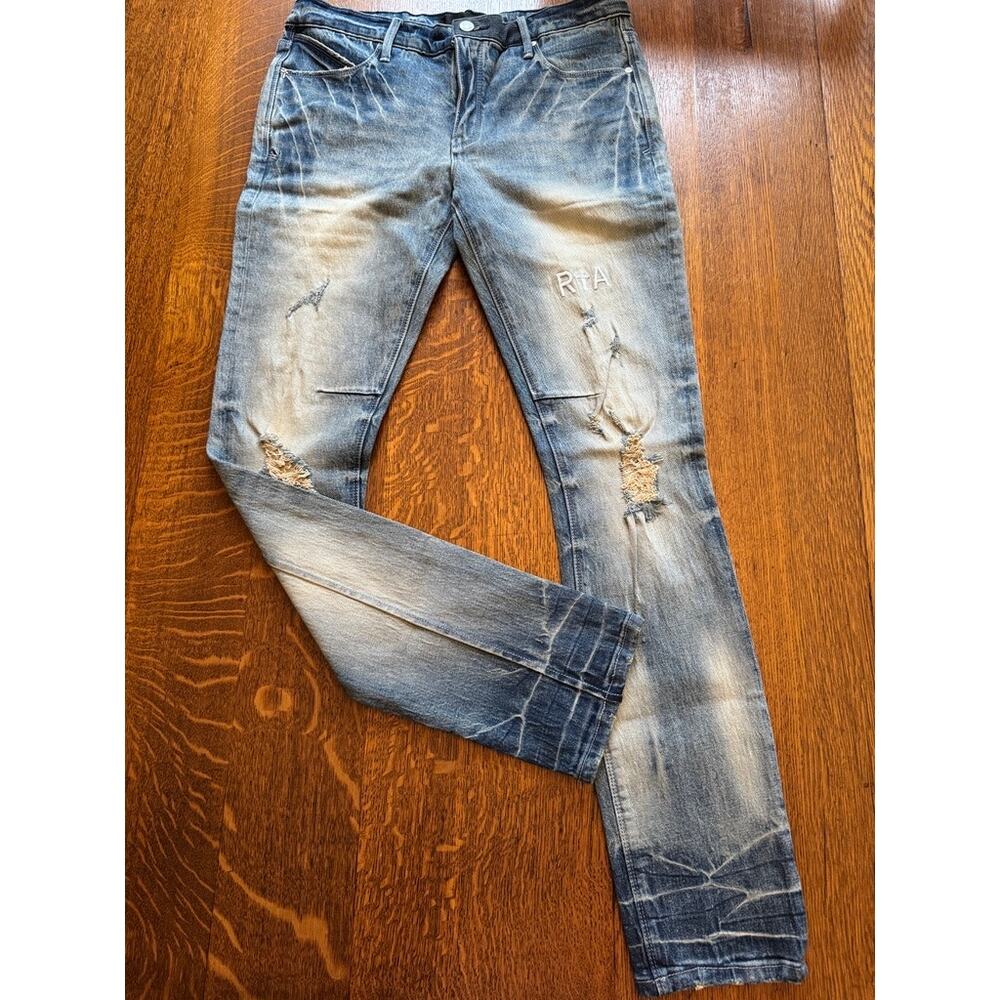 NWT RtA Clayton Distressed Stacked Jeans 32x33